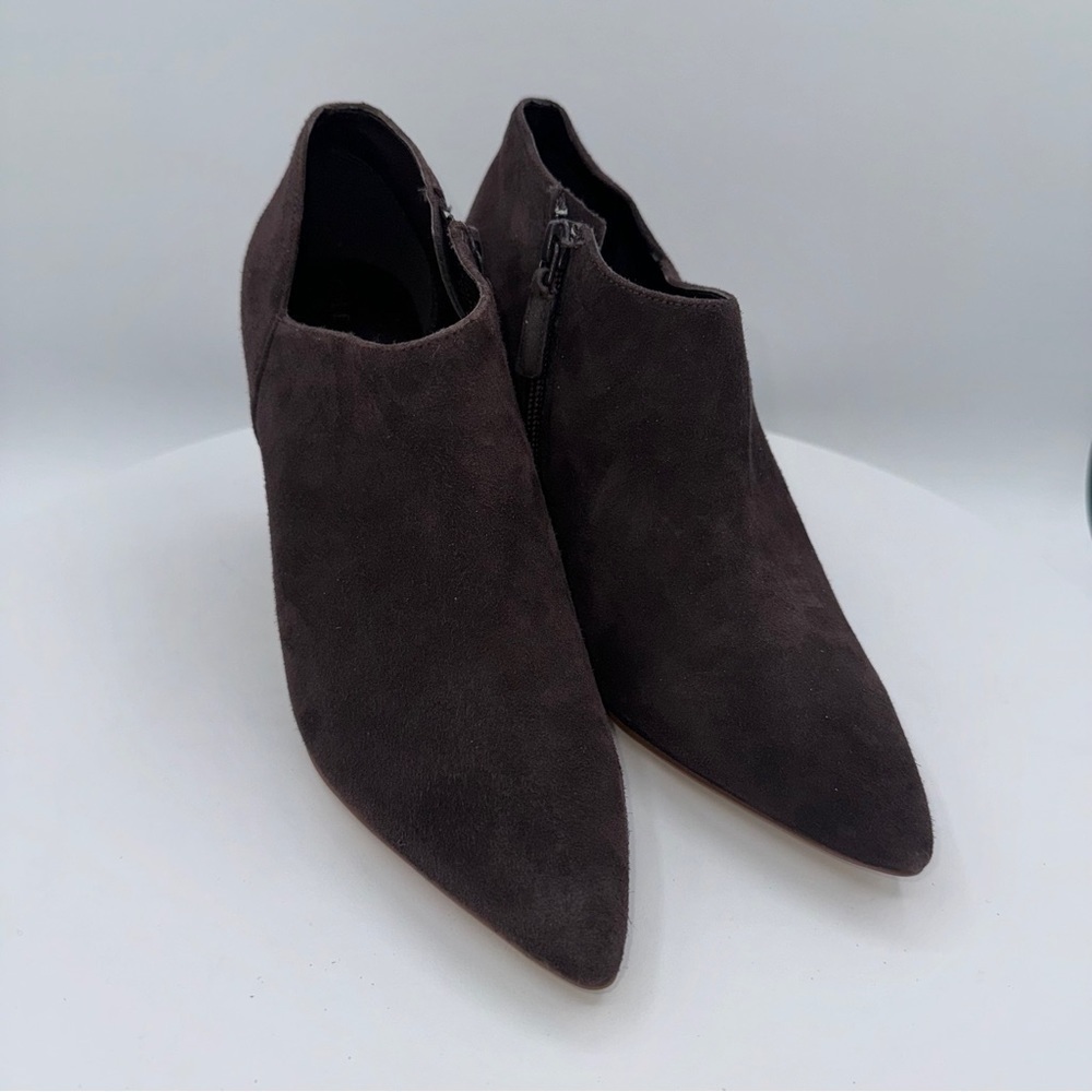 Cole Haan Vestry Pointed Toe Suede Heel Ankle Boot SZ 8 CLR DK Chocolate Brown
